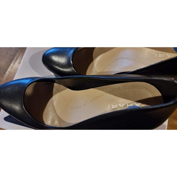 Black women's shoe Tahari Pumps - Picture 2 of 5